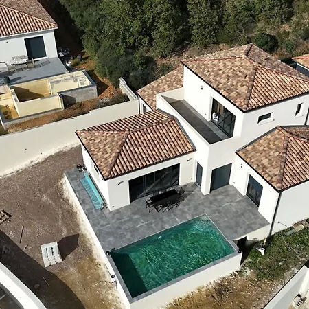 빌라 Magnifique Maison De Village Avec Piscine Chauffee Et Jacuzzi
